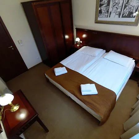 Downtown Aparthotel